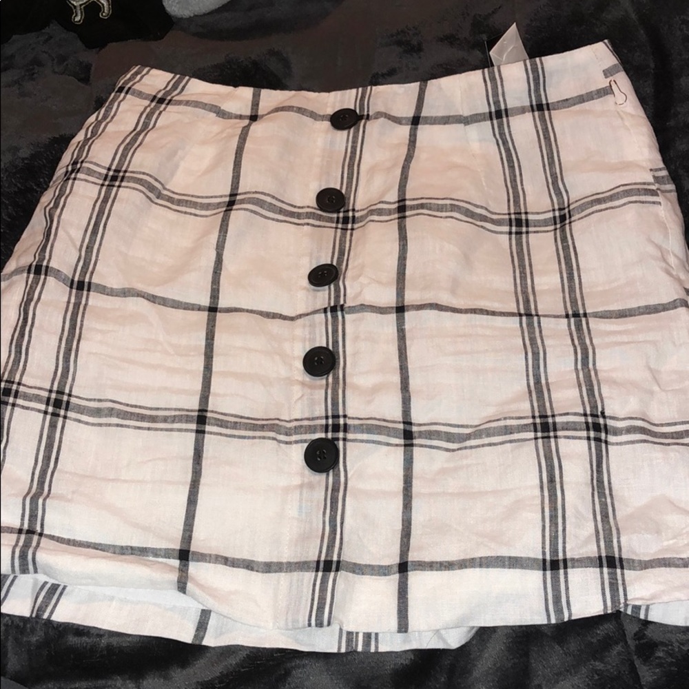 *BRAND NEW* Plaid jean skirt